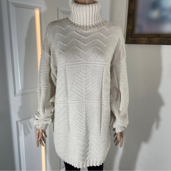 Dresses & Skirts - Eddie Bauer White Knitted Sweater Dress With Turtleneck